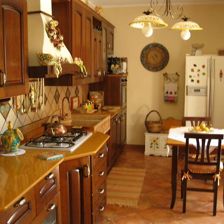 B&B Villa Liliya Ф'юмефреддо-ді-Сіцілія Екстер'єр фото